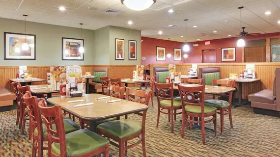 Holiday Inn Blytheville | Arkansas - Blytheville (ve civarı) - Blytheville