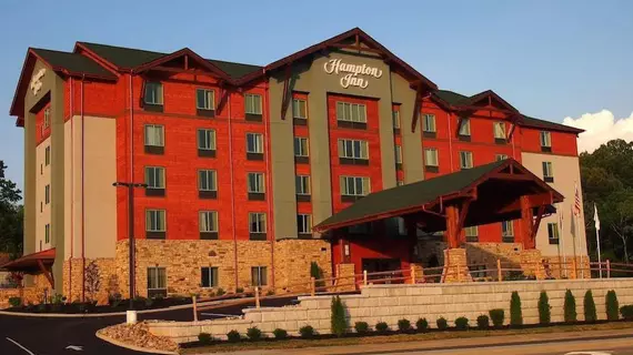 HAMPTON INN PIGEON FORGE | Tennessee - Gatlinburg - Pigeon Forge (ve civarı) - Pigeon Forge