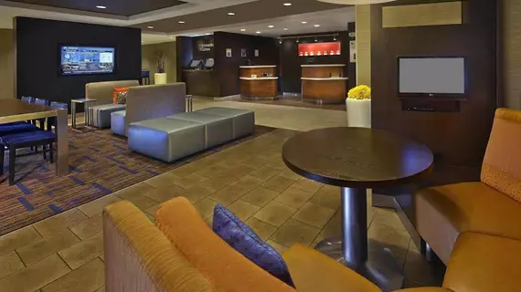 Courtyard by Marriott Orlando East/UCF Area | Florida - Orlando (ve civarı) - Orlando