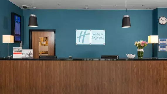 Holiday Inn Express Warsaw Airport | Mazovya Voyvodalığı