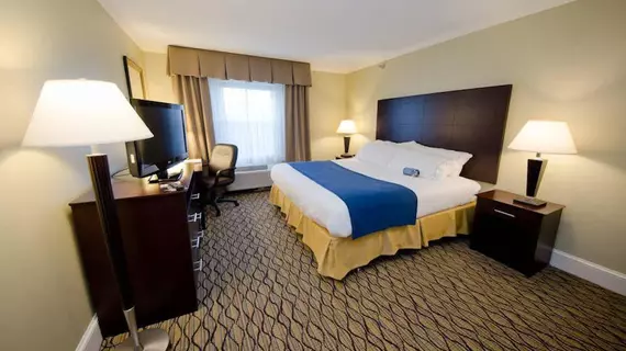 Holiday Inn Express and Suites Merrimack | New Hampshire - Manchester (ve civarı) - Merrimack