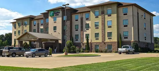 Holiday Inn Express and Suites Heber Springs | Arkansas - Heber Springs