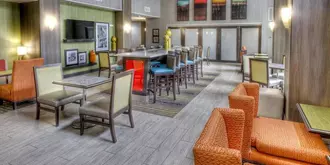 Hampton Inn and Suites Ada