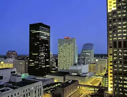 Des Moines Marriott Downtown | Iowa - Des Moines (ve civarı) - Des Moines - Court Avenue Eğlence Bölgesi - Des Moines Merkezi