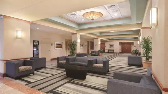 Embassy Suites Little Rock | Arkansas - Little Rock (ve civarı) - Little Rock