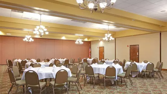 Holiday Inn Blytheville | Arkansas - Blytheville (ve civarı) - Blytheville