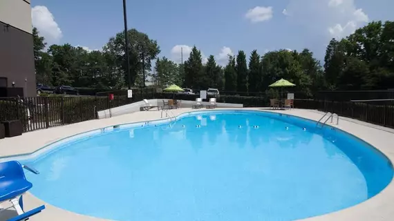 Holiday Inn Express Atlanta NW - Galleria Area | Georgia - Atlanta (ve civarı) - Atlanta - Cumberland