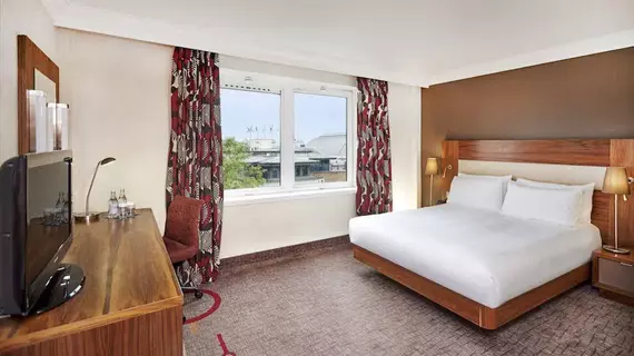 Hilton London Olympia | Londra (ve civarı) - Kensington - Holland Parkı