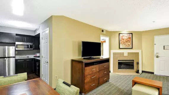 Homewood Suites by Hilton Atlanta-Galleria/Cumberland | Georgia - Atlanta (ve civarı) - Atlanta