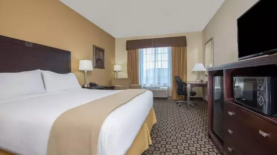 HOLIDAY INN EXPRESS & SUITES C | New Mexico - Clovis (ve civarı) - Clovis