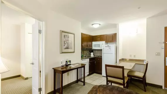 Staybridge Suites Austin Airport | Teksas - Austin (ve civarı) - Austin - Montopolis