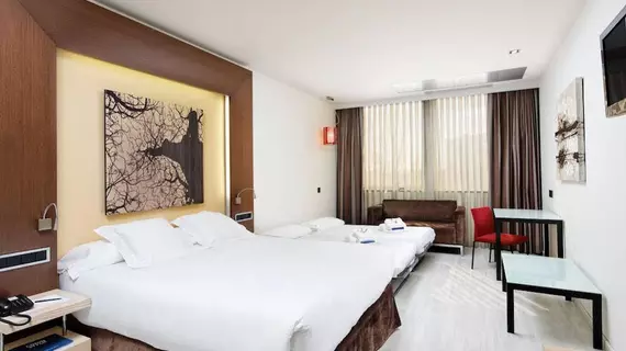 Melia Avenida de America | Madrid Özerk Topluluğu - Madrid (ve civarı) - Madrid