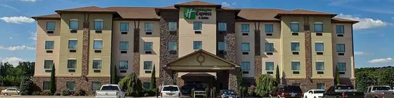 Holiday Inn Express and Suites Heber Springs | Arkansas - Heber Springs