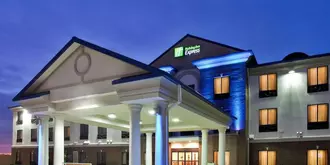 Holiday Inn Express Hotel & Suites McPherson