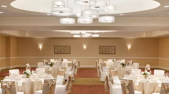 Embassy Suites Boston/Waltham | Massachusetts - Waltham