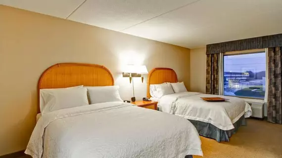 Hampton Inn & Suites Guelph | Ontario - Kitchener (ve civarı) - Guelph