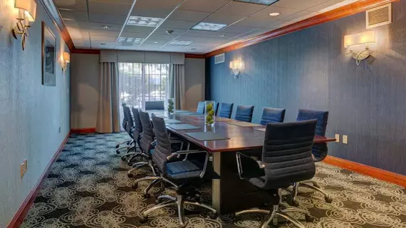 Holiday Inn Milwaukee Airport | Wisconsin - Milwaukee (ve civarı) - Milwaukee