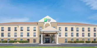 HOLIDAY INN EXPRESS & SUITES D