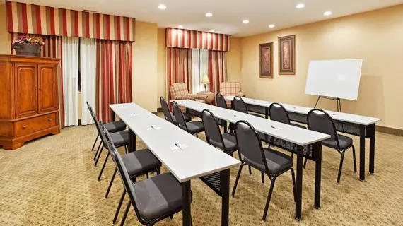 Holiday Inn Express and Suites Pikeville | Kentucky - Prestonsburg (ve civarı) - Pikeville