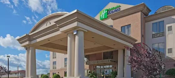 Holiday Inn Express and Suites Guelph | Ontario - Kitchener (ve civarı) - Guelph