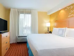 Fairfield Inn & Suites Louisville Downtown | Kentucky - Louisville (ve civarı) - Louisville - West Main Tarihi Bölgesi - Louisville Merkezi