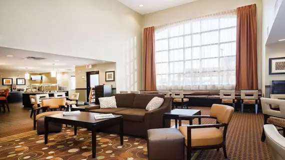 Staybridge Suites West Edmonton | Alberta - Edmonton (ve civarı) - Edmonton - Kuzeybatı Edmonton