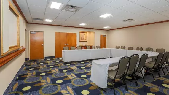 Hampton Inn & Suites West Haven | Connecticut - New Haven (ve civarı) - West Haven