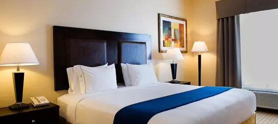 HOLIDAY INN EXPRESS & SUITES R | Saskatchewan - Regina