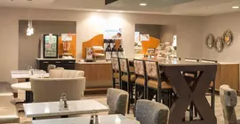 Holiday Inn Express Le Claire Riverfront-Davenport | Iowa - Quad Cities (ve civarı) - Le Claire