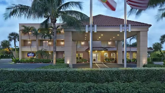 Fairfield Inn & Suites Palm Beach | Florida - Palm Beach - Batı Palm Beach (ve civarı) - Palm Beach