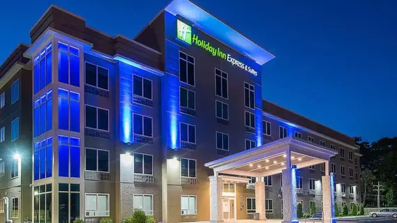 Holiday Inn Express & Suites Norwood-Boston Area | Massachusetts - Norwood