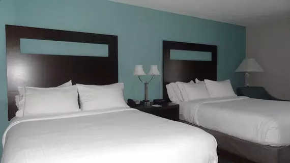 Holiday Inn Express Hotel Kansas City - Bonner Springs | Kansas - Kansas City (ve civarı) - Bonner Springs