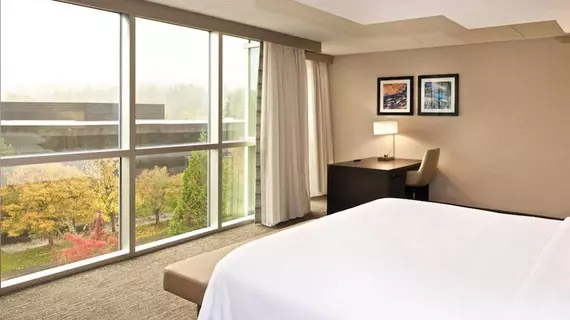 Embassy Suites by Hilton Seattle-Bellevue | Washington - Seattle (ve dolayları) - Bellevue