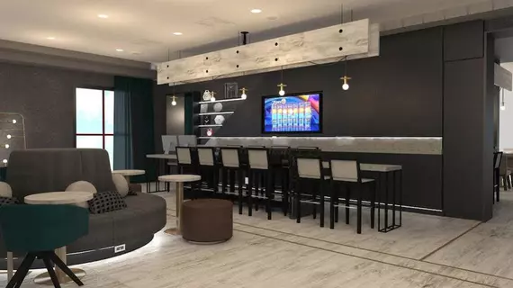 DoubleTree by Hilton Hotel Bristol | Connecticut - Hartford (ve civarı) - Bristol