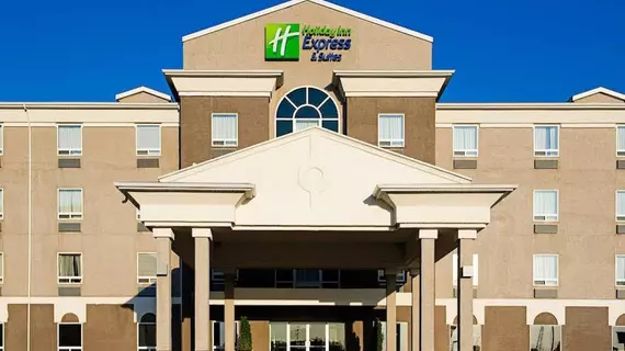 HOLIDAY INN EXPRESS & SUITES R | Saskatchewan - Regina