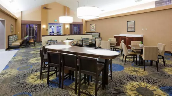 Homewood Suites New Brighton | Minnesota - Minneapolis - St. Paul (ve civarı) - New Brighton