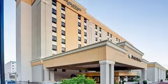 DoubleTree by Hilton Downtown Wilmington - Legal District