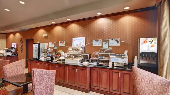 Holiday Inn Express Hotel and Suites Altus | Oklahoma - Altus