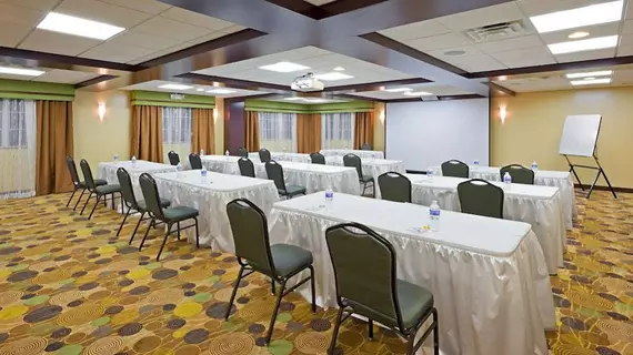 Holiday Inn Express Absecon-Atlantic City Area | New Jersey - Hamilton Township - Atlantic City (ve civarı) - Absecon