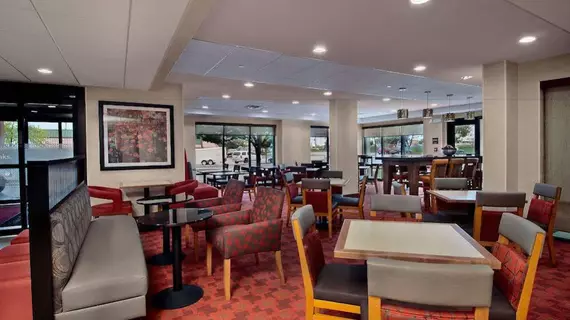 Hampton Inn Milwaukee Brookfield | Wisconsin - Milwaukee (ve civarı) - Brookfield