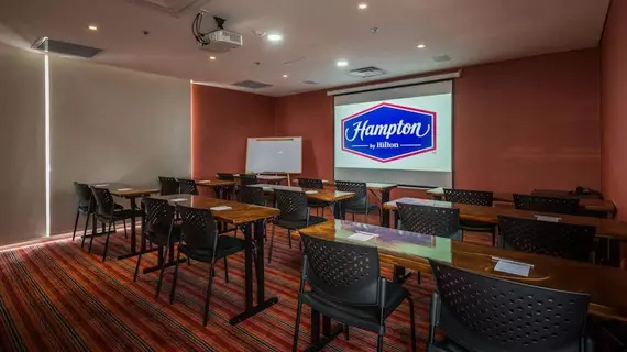 Hampton by Hilton Bogota Usaquen Colombia | Cundinamarca - Bogota (ve civarı) - Bogota - La Bella Suiza