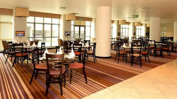 Holiday Inn Sandton | Gauteng - City of Tshwane - Johannesburg (ve civarı) - Sandton