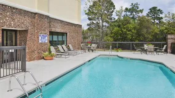 Hampton Inn Columbia I-20-Clemson Road | Güney Karolayna - Columbia (ve civarı) - Columbia - Royal Pines Estates