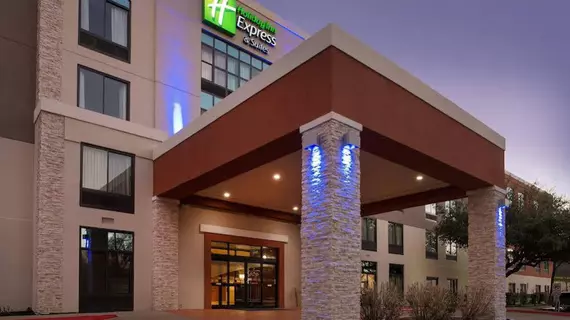 Holiday Inn Express Austin North Central | Teksas - Austin (ve civarı) - Austin