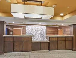 Fairfield Inn & Suites Burlington | Washington - Vernon Dağı (ve civarı) - Burlington