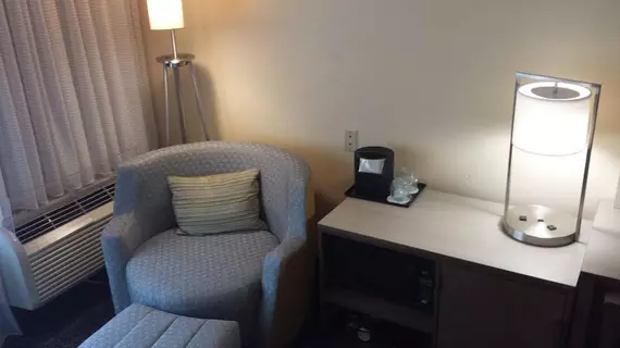 Courtyard by Marriott Orlando East/UCF Area | Florida - Orlando (ve civarı) - Orlando