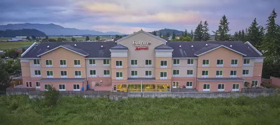 Fairfield Inn & Suites Burlington | Washington - Vernon Dağı (ve civarı) - Burlington