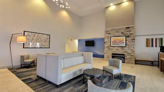 Holiday Inn Express Hotel & Suites Milwaukee Airport | Wisconsin - Milwaukee (ve civarı) - Milwaukee