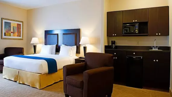 HOLIDAY INN EXPRESS & SUITES R | Saskatchewan - Regina