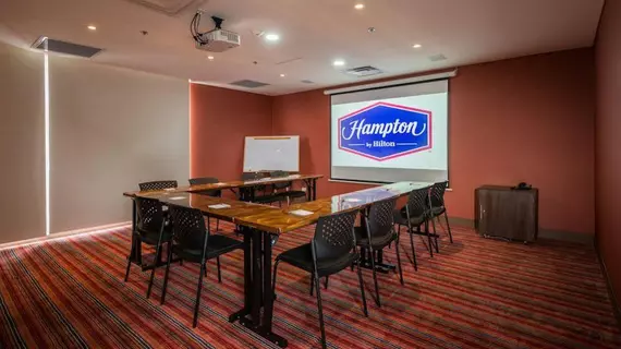 Hampton by Hilton Bogota Usaquen Colombia | Cundinamarca - Bogota (ve civarı) - Bogota - La Bella Suiza